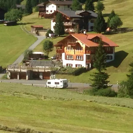 Sertig Apartment